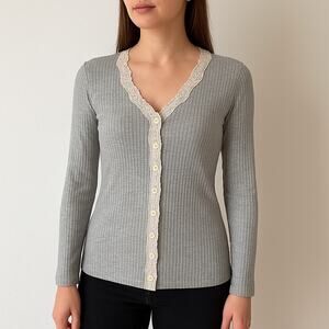 Victoria’s Secret Gray Ribbed Lace Trim Button Up Long Sleeve Top Shirt Sz Large